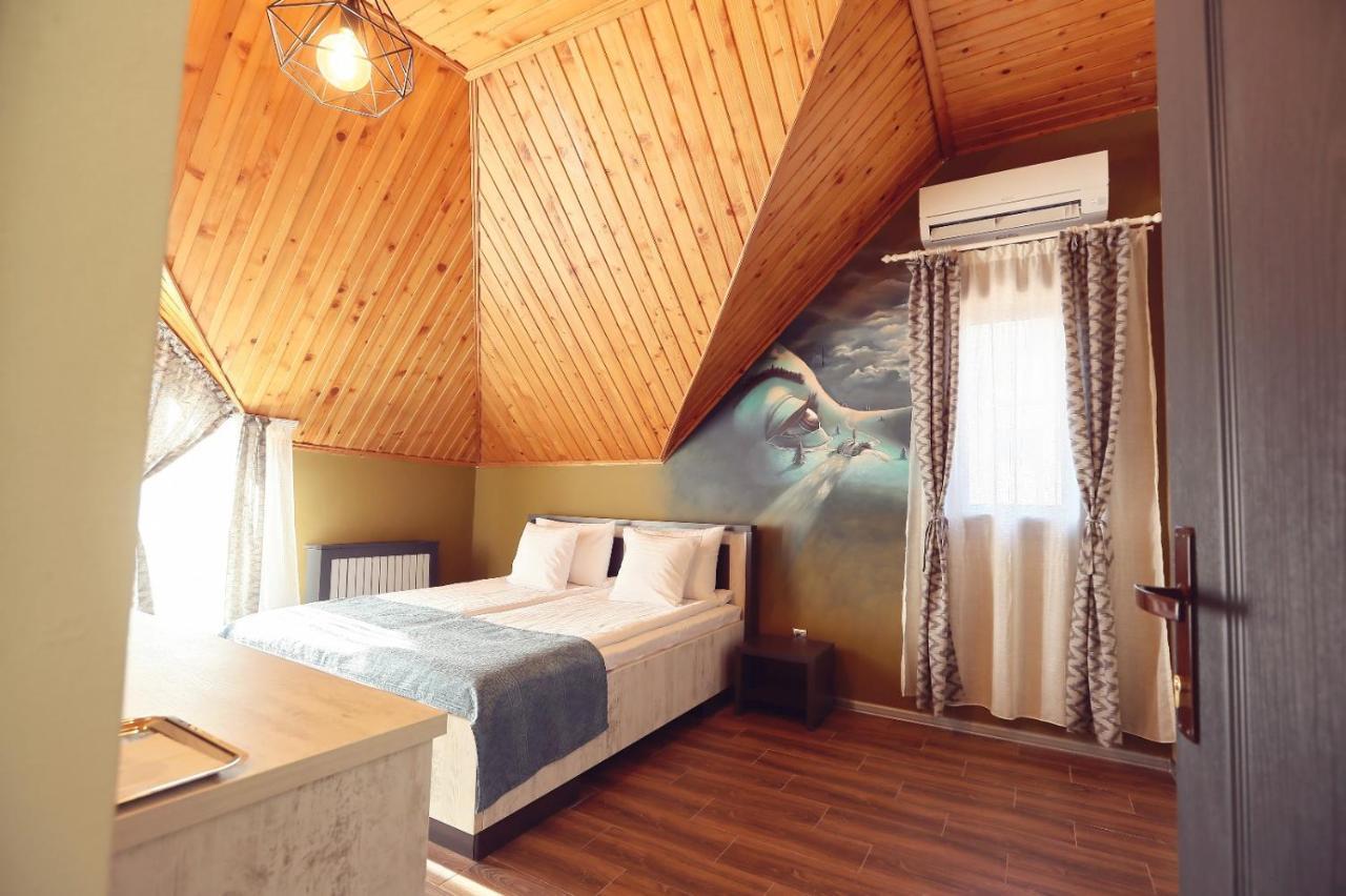 Dezire Guesthouse Бэйле-Уну-Май Экстерьер фото